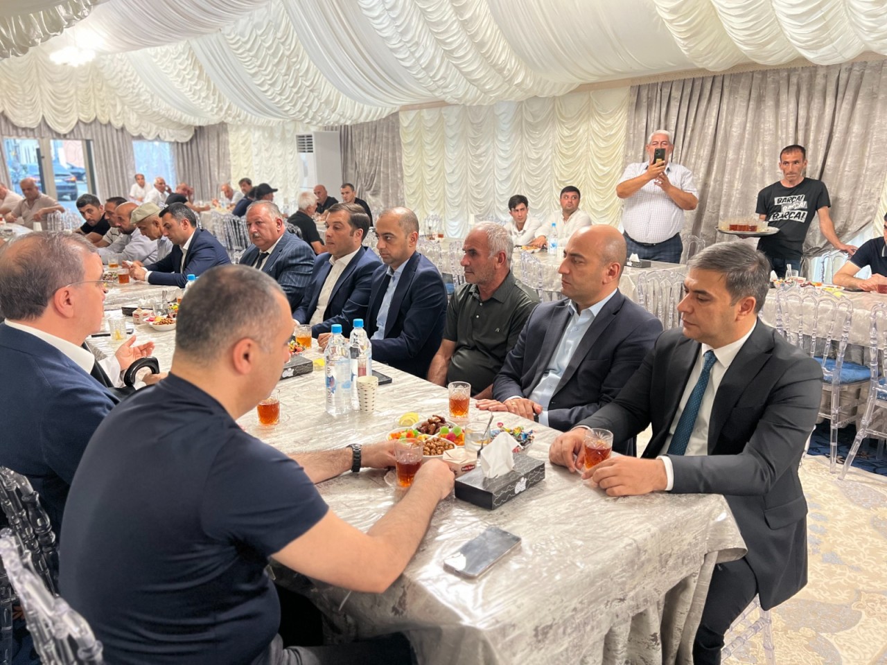 Niyazi Bayramov Natiq Qasımovun anasının yas mərasimində - FOTOLAR