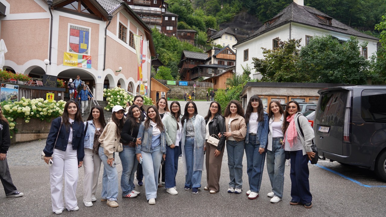 Şəhid övladları Avstriyada yay düşərgəsində iştirak edirlər - FOTOLAR