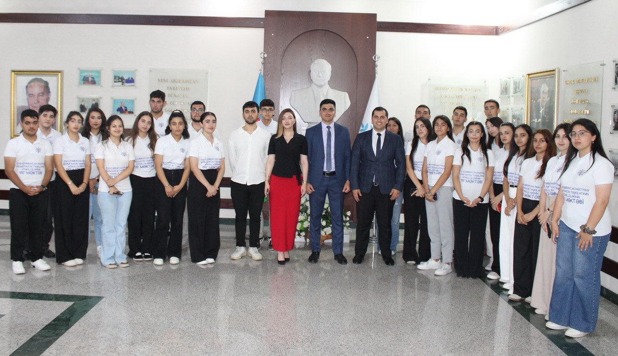 YAP Nizami rayon təşkilatı gənclər üçün yay məktəbi təşkil etdi - FOTOLAR