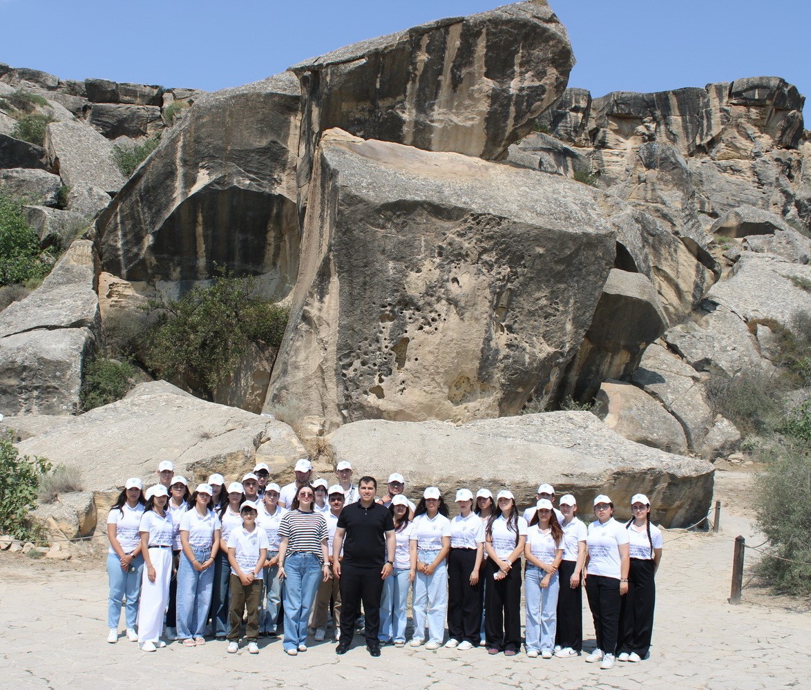 YAP Nizami rayon təşkilatı gənclər üçün yay məktəbi təşkil etdi - FOTOLAR