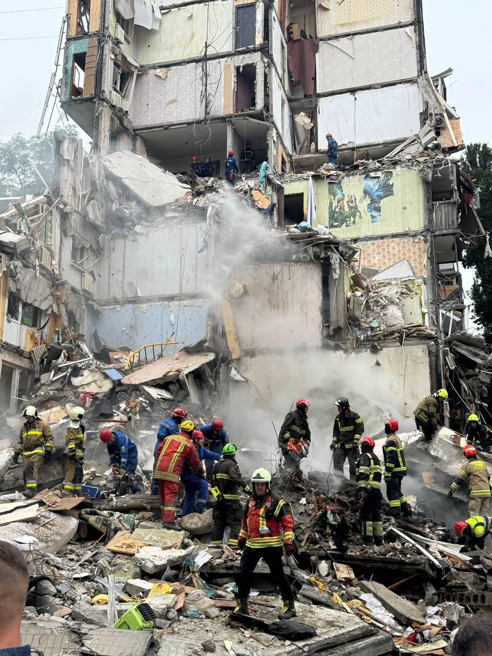 Rusiya Kiyevi vurdu - Ölənlər var (FOTOLAR)