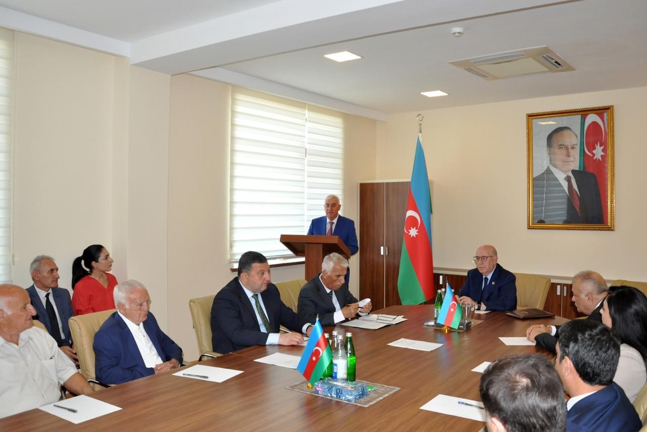 Pirallahı rayonunda Ağsaqqallar Şurasının hesabat konfransı keçirilib - FOTOLAR