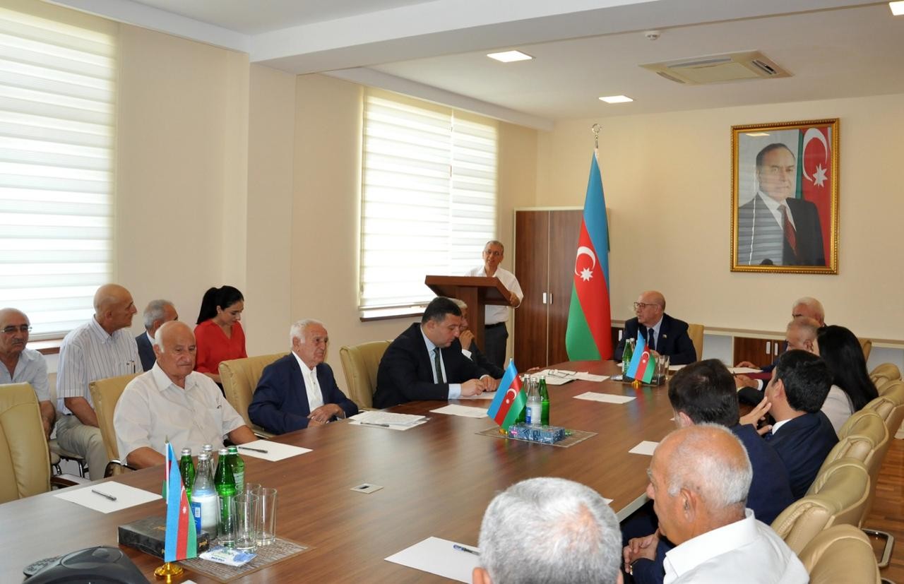 Pirallahı rayonunda Ağsaqqallar Şurasının hesabat konfransı keçirilib - FOTOLAR