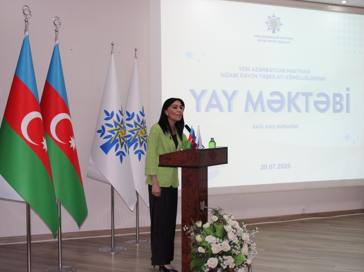 YAP Nizami rayon təşkilatı gəncləri mükafatlandırdı - FOTOLAR