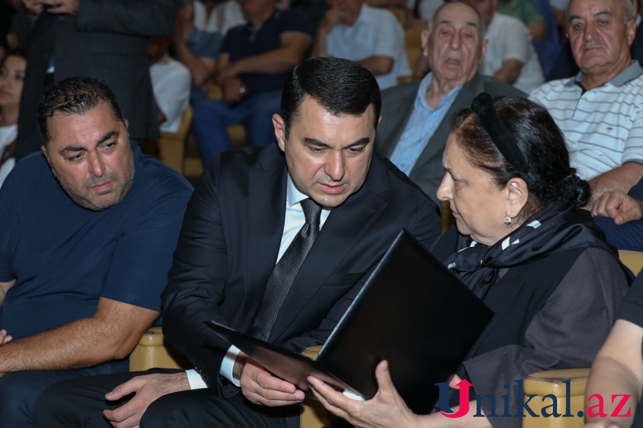 Arif Babayevlə vida mərasimi keçirildi - FOTO+VİDEO (YENİLƏNİB)