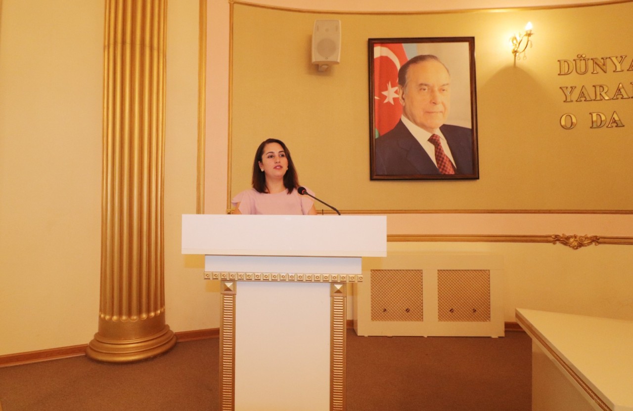 Qazaxda “Ümummilli Lider Heydər Əliyev milli dilimizin xilaskarıdır” mövzusunda tədbir keçirilib - FOTOLAR