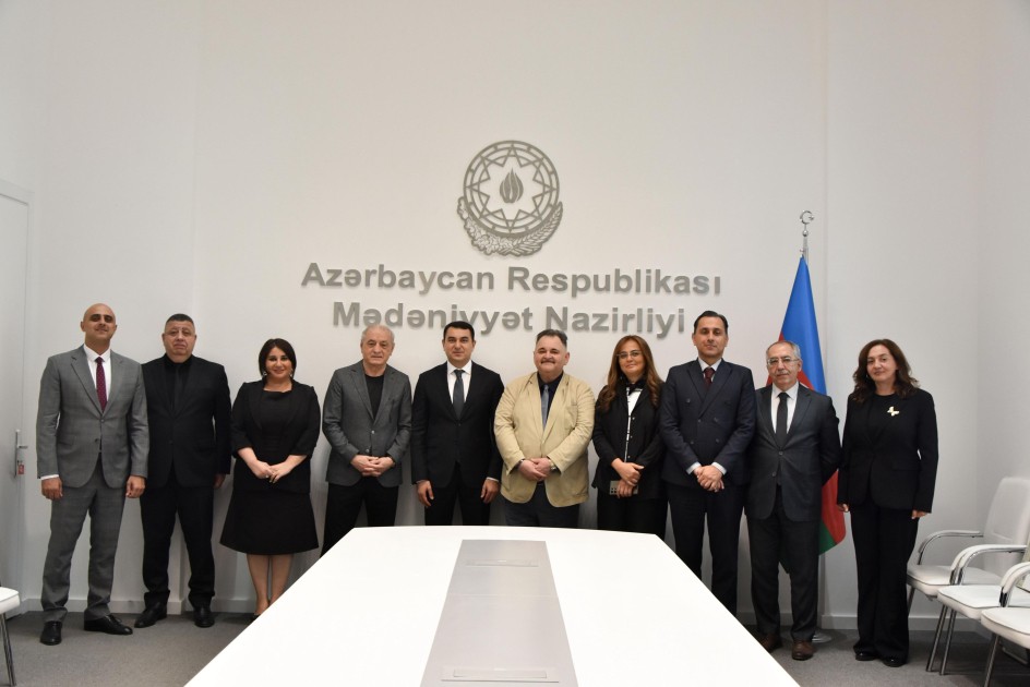 Mədəniyyət Nazirliyində Fəxrəddin Manafovla görüş olub - FOTO