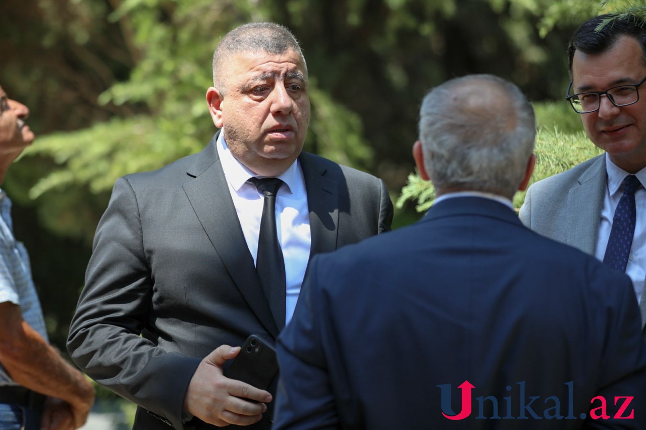 Elçin Əfəndiyev dəfn edildi - FOTOLAR