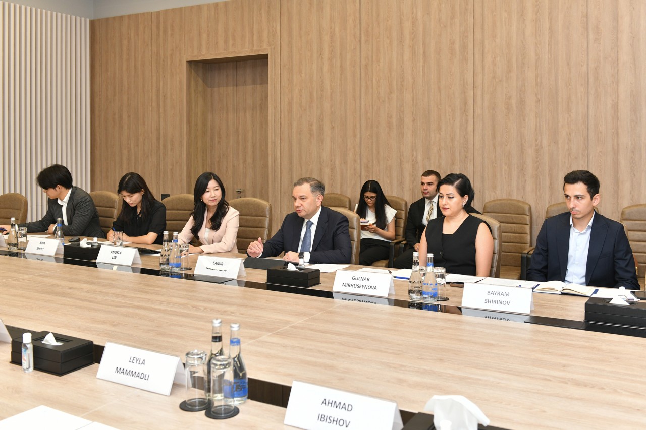 Onlar Çində rəqəmsal texnologiyalar üzrə təlimlərdə iştirak edəcəklər - FOTOLAR