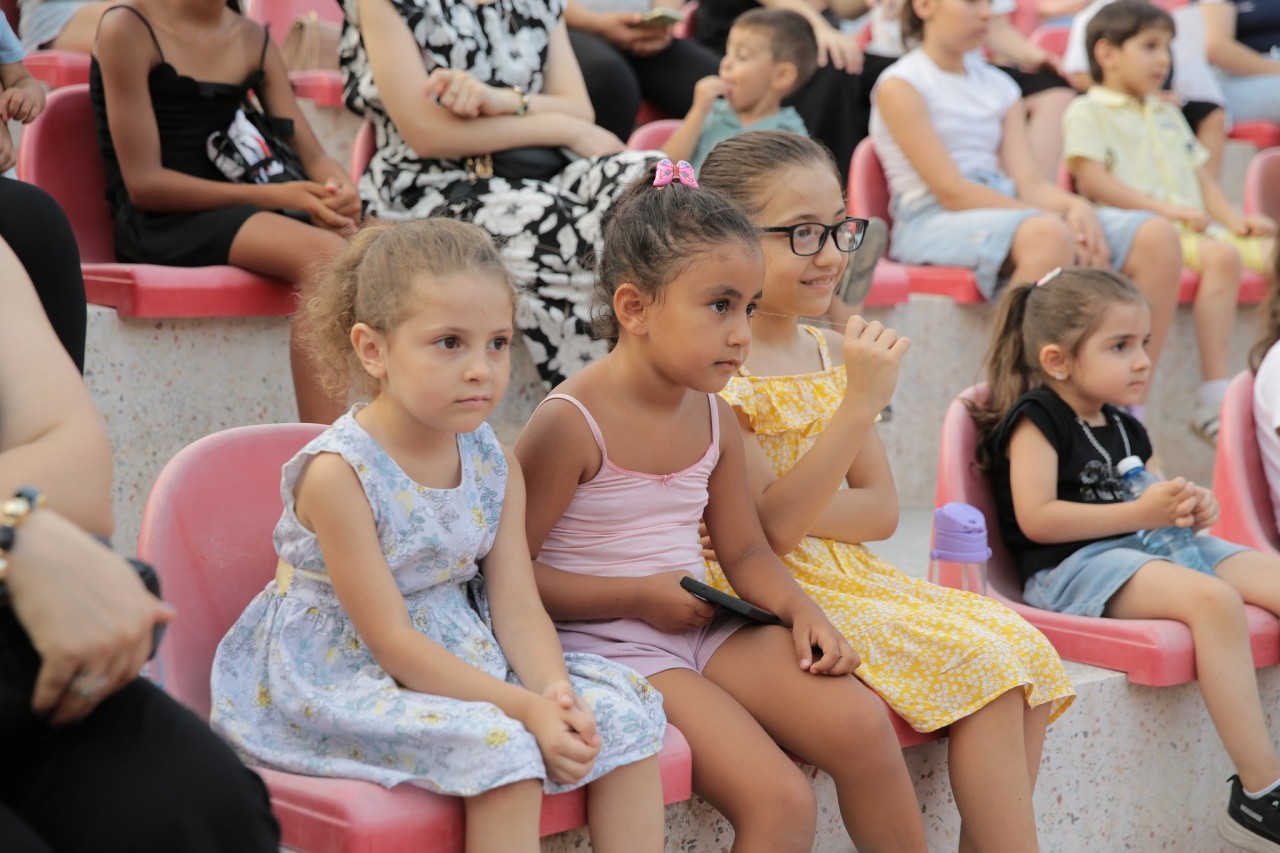 Xətai RİH uşaqları sevindirdi - FOTOLAR