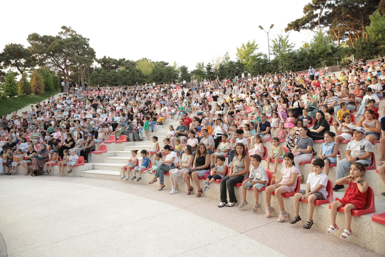 Xətai RİH uşaqları sevindirdi - FOTOLAR