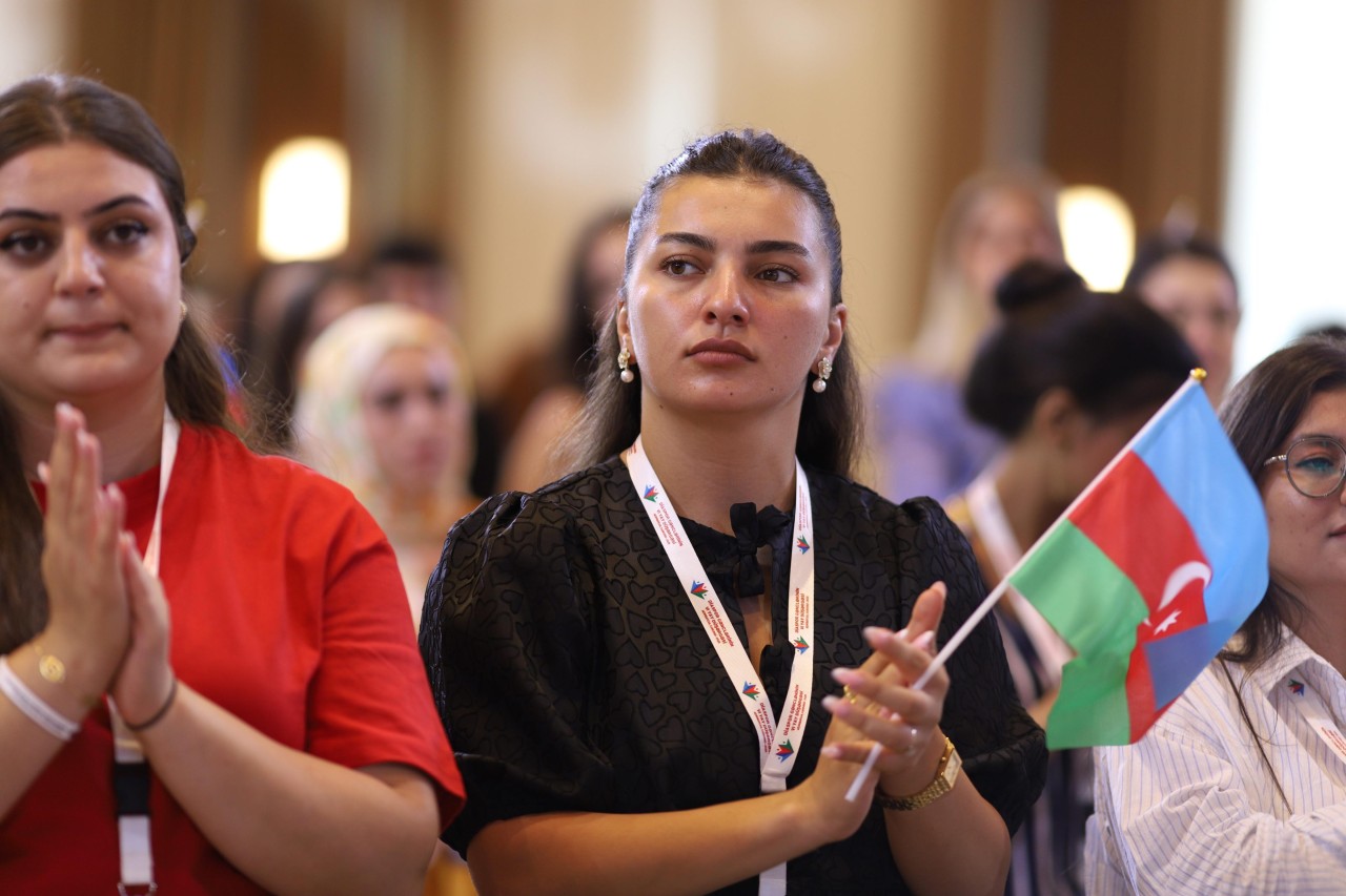 Şəhid ailələri diaspor gənclərinin yay düşərgəsində - FOTOLAR