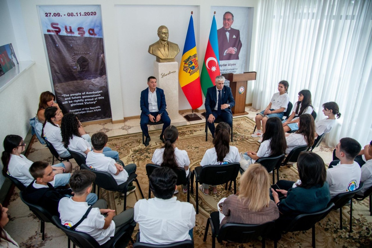 “Qardaşlaşmış Qarabağ Məktəbləri” Moldova yay düşərgəsi yekunlaşıb - FOTOLAR