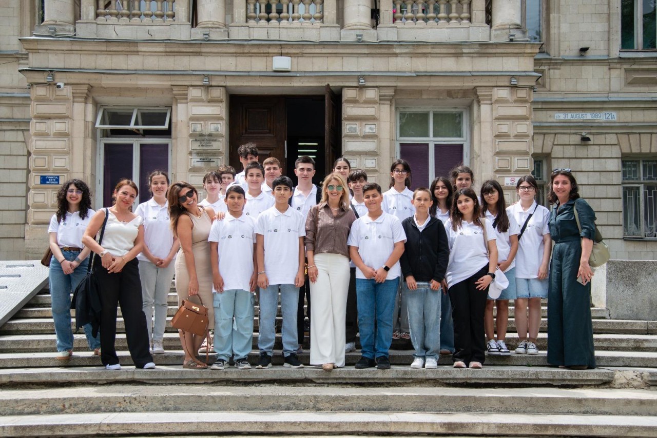 “Qardaşlaşmış Qarabağ Məktəbləri” Moldova yay düşərgəsi yekunlaşıb - FOTOLAR
