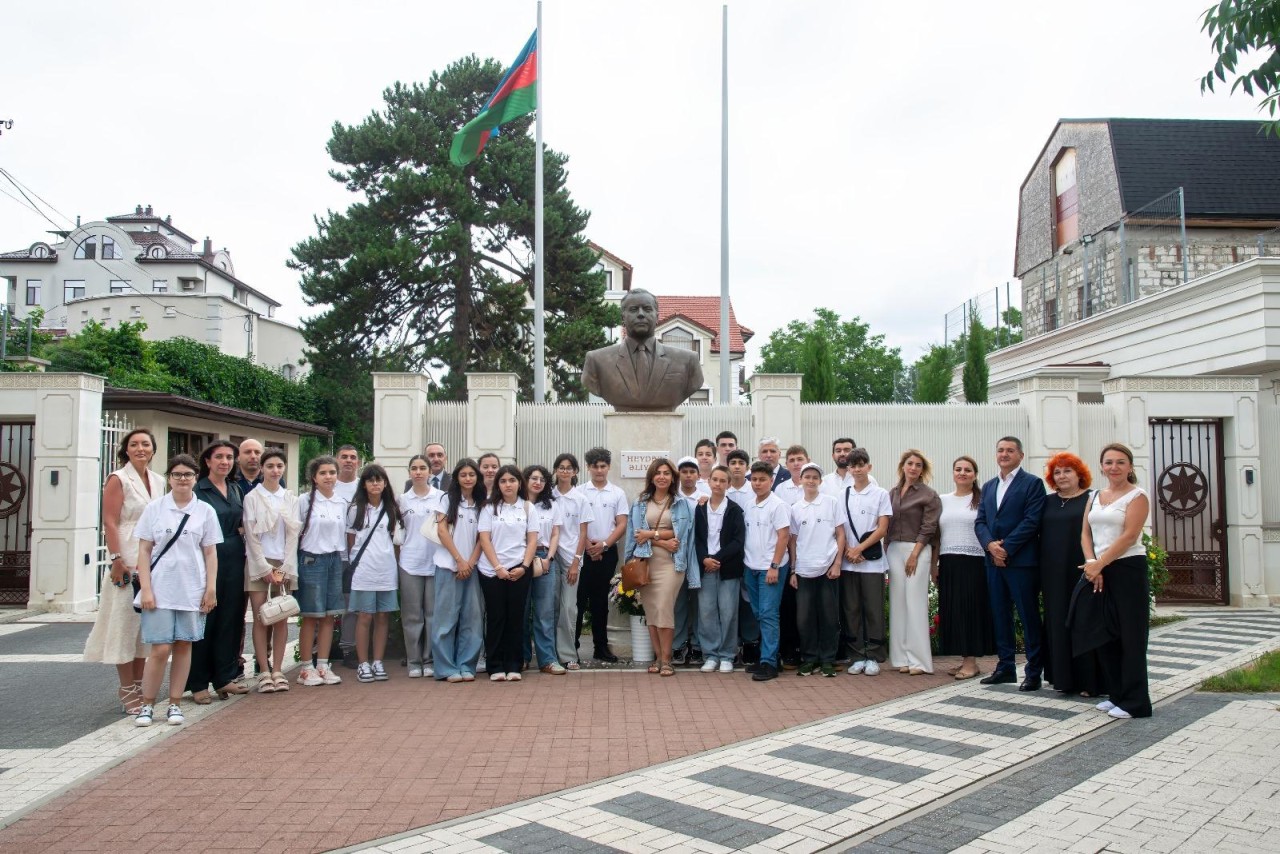 “Qardaşlaşmış Qarabağ Məktəbləri” Moldova yay düşərgəsi yekunlaşıb - FOTOLAR