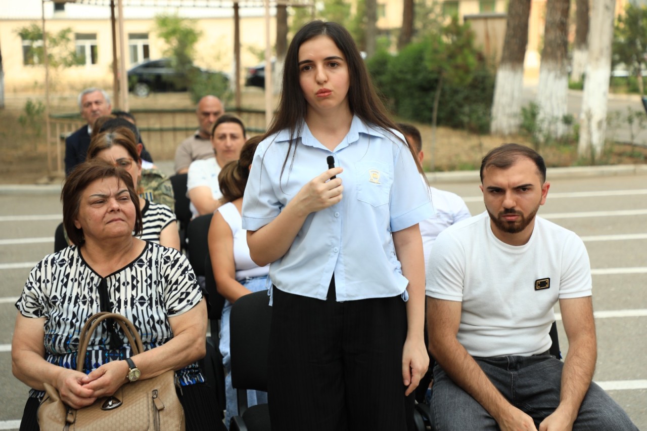 Niyazi Bayramov vətəndaşların müraciətlərini dinləyib - FOTOLAR