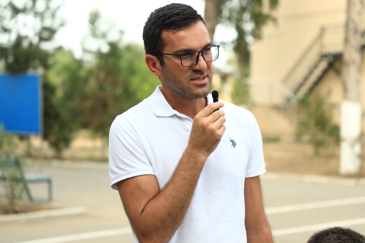 Niyazi Bayramov vətəndaşların müraciətlərini dinləyib - FOTOLAR