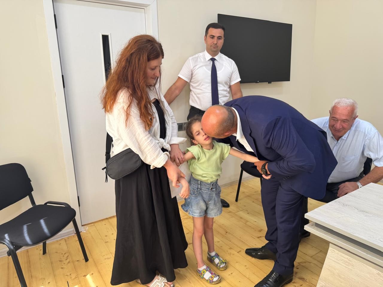 Asif Əsgərov şəhid ailəsini ziyarət edib, vətəndaşlarla görüşdü - FOTOLAR