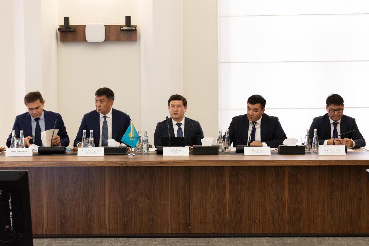 Çin şirkəti Azərbaycan, Qazaxıstan və Gürcüstanın birgə dəmir yolu müəssisəsinə daxil olacaq - FOTOLAR