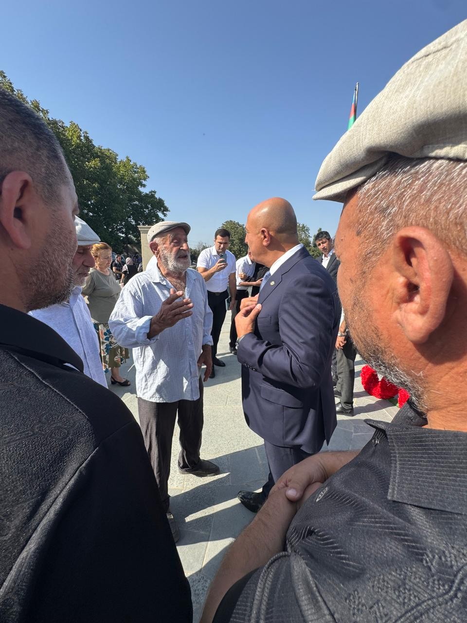 Asif Əsgərov şəhidin anım tədbirinə qatıldı - FOTOLAR