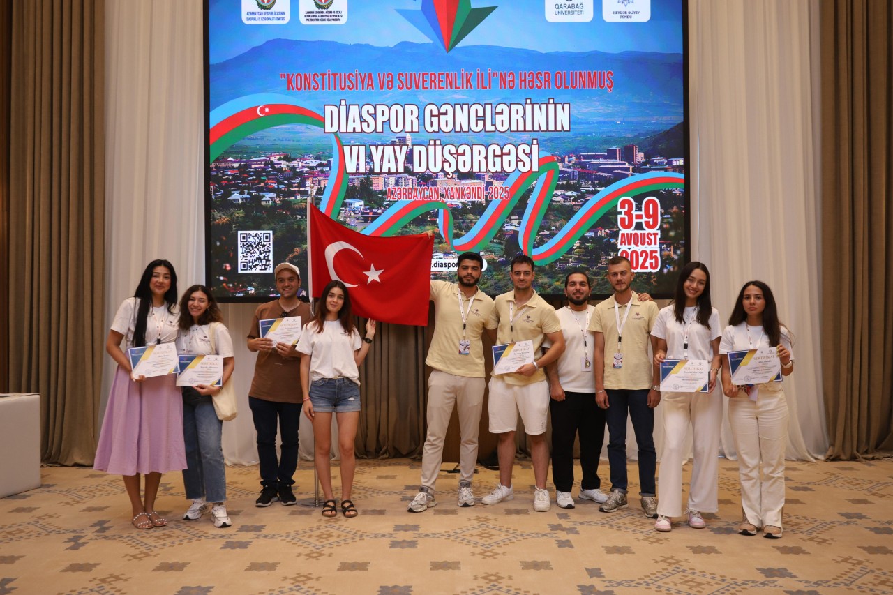 Diaspor Gənclərinin VI Yay Düşərgəsi başa çatıb - FOTOLAR