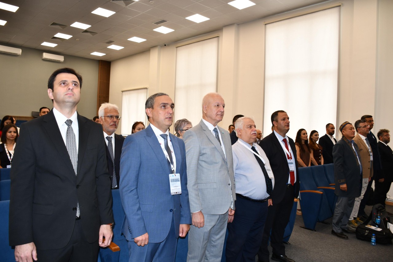 Qarabağ Universiteti 7-ci Türkoloji Yay Məktəbinə ev sahibliyi edir - FOTOLAR