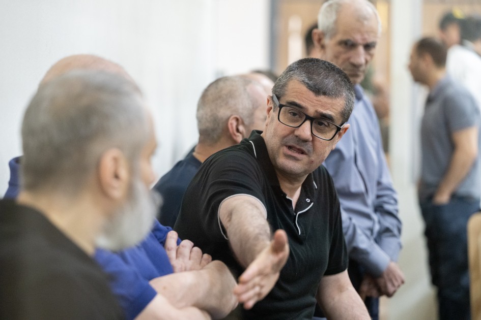 14 yaşlı qardaşının taleyindən hələ də xəbəri yoxdur - MƏHKƏMƏ (FOTOLAR)