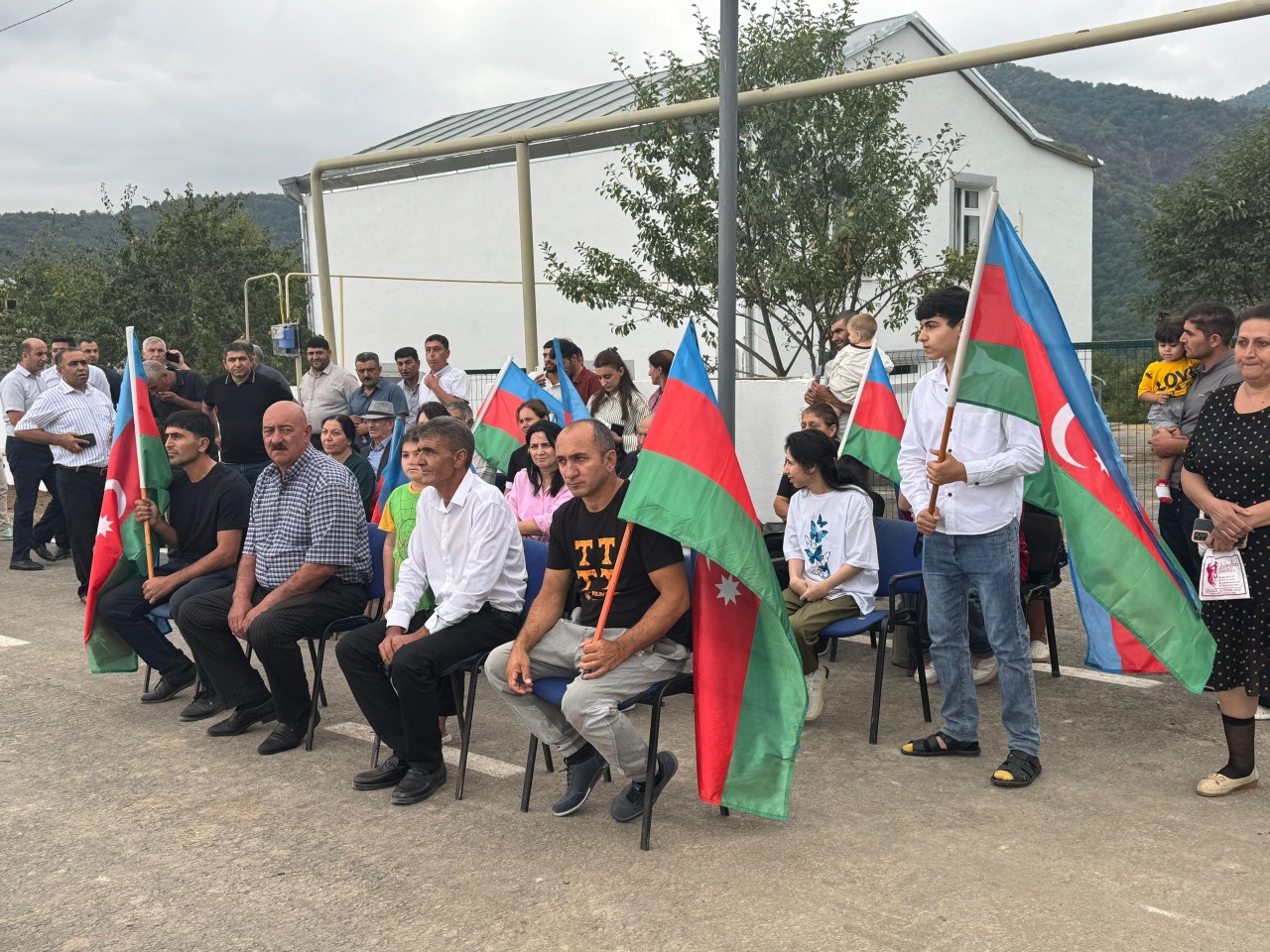 Daha 26 ailə doğma yurda qayıtdı - FOTOLAR (YENİLƏNİB)