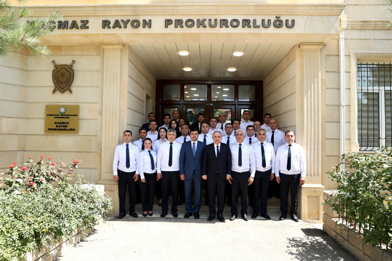 Baş prokuror Xaçmazda vətəndaşları qəbul etdi - FOTOLAR