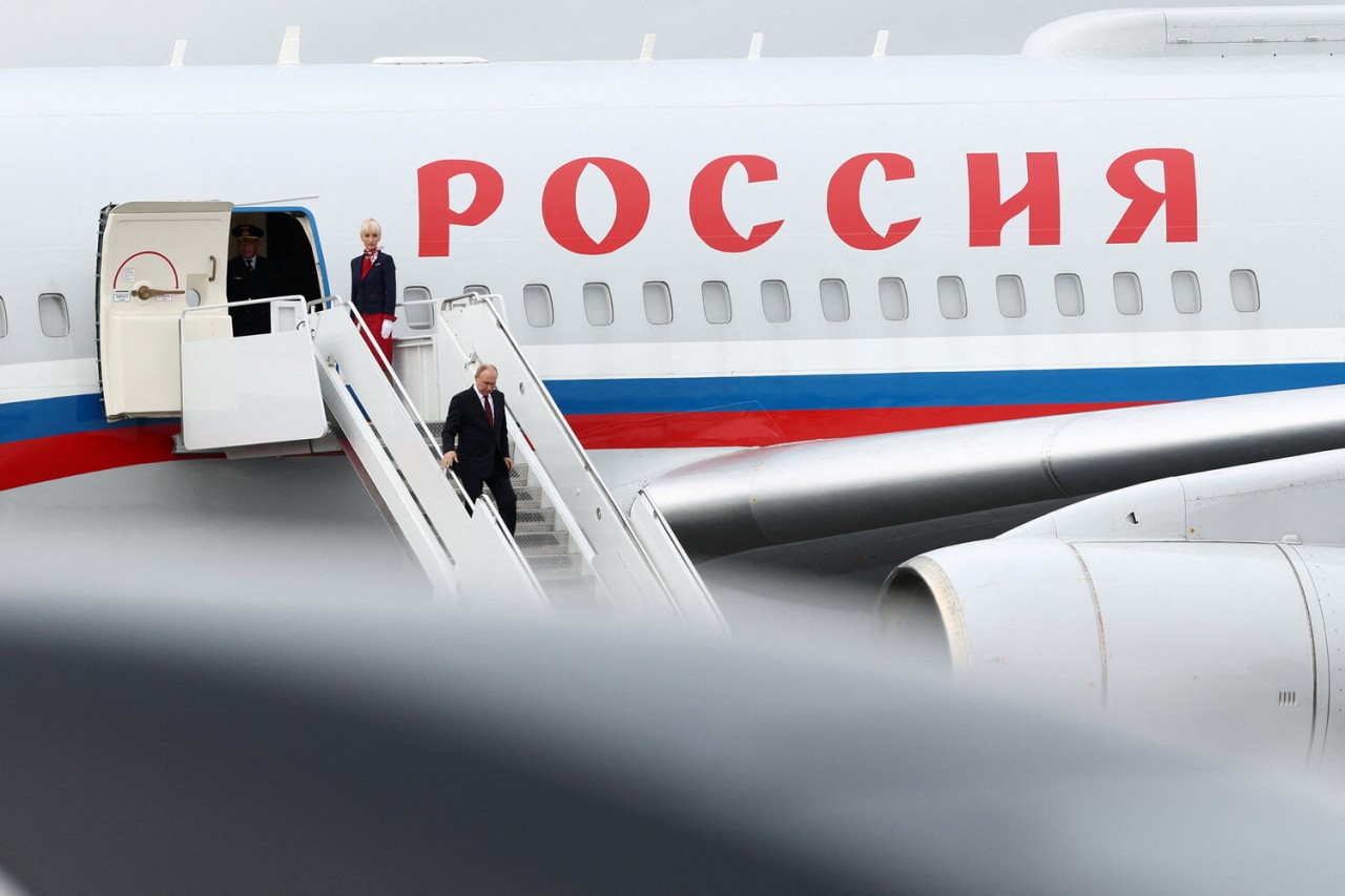 Liderlərin görüşündən maraqlı FOTOLAR