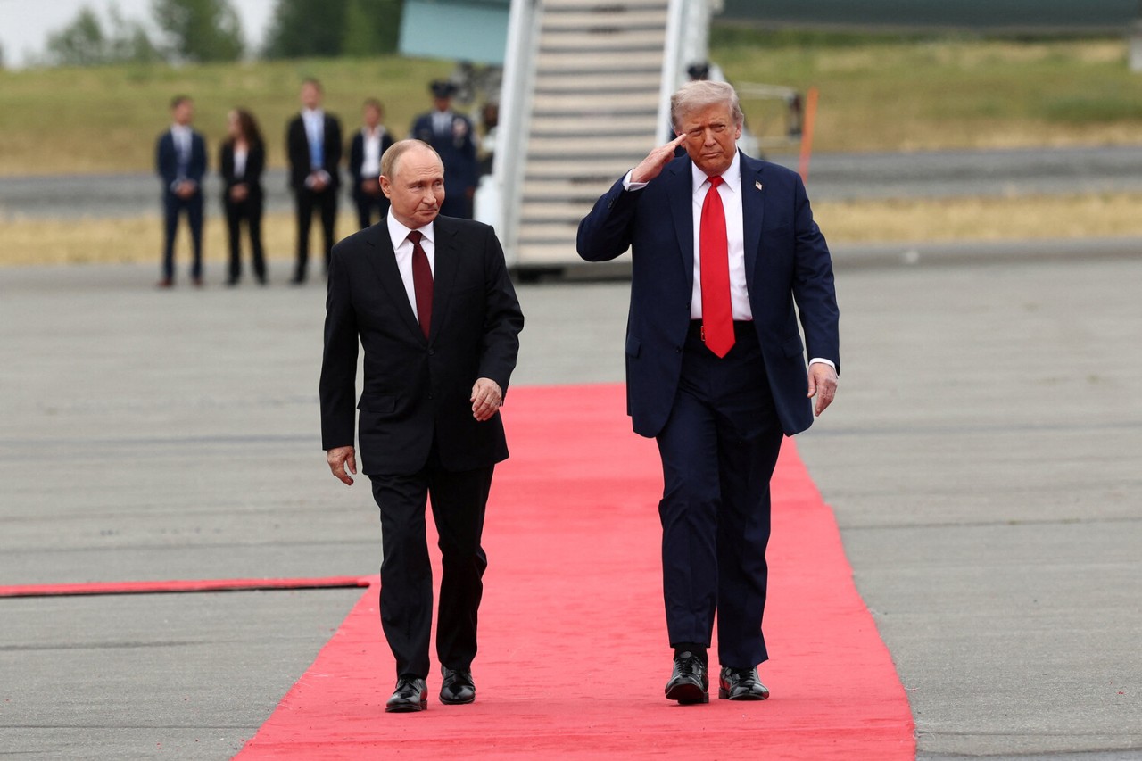 Liderlərin görüşündən maraqlı FOTOLAR