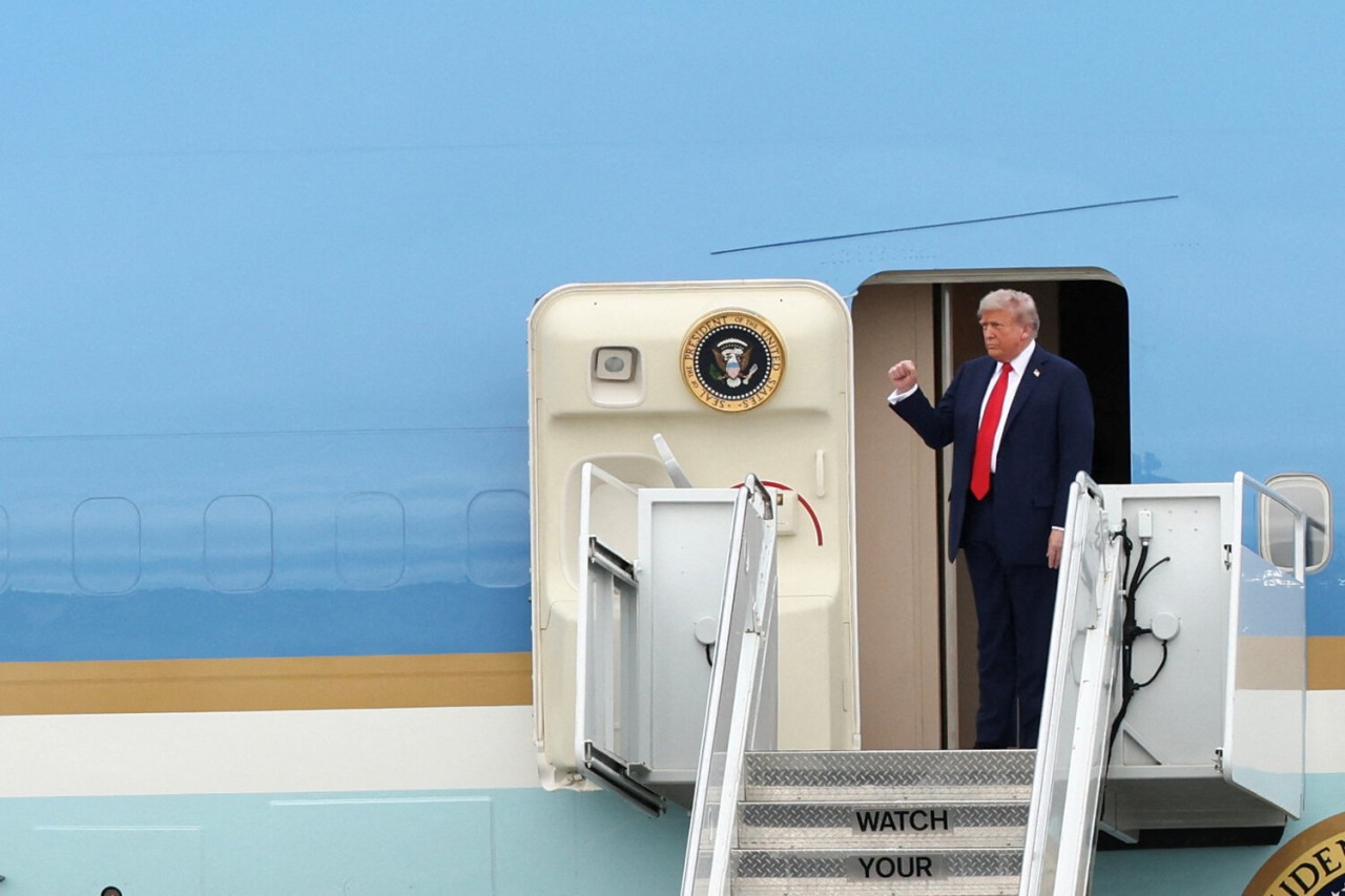 Liderlərin görüşündən maraqlı FOTOLAR