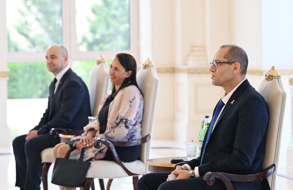 Prezident İsrailin yeni səfirinin etimadnaməsini qəbul edib - FOTOLAR