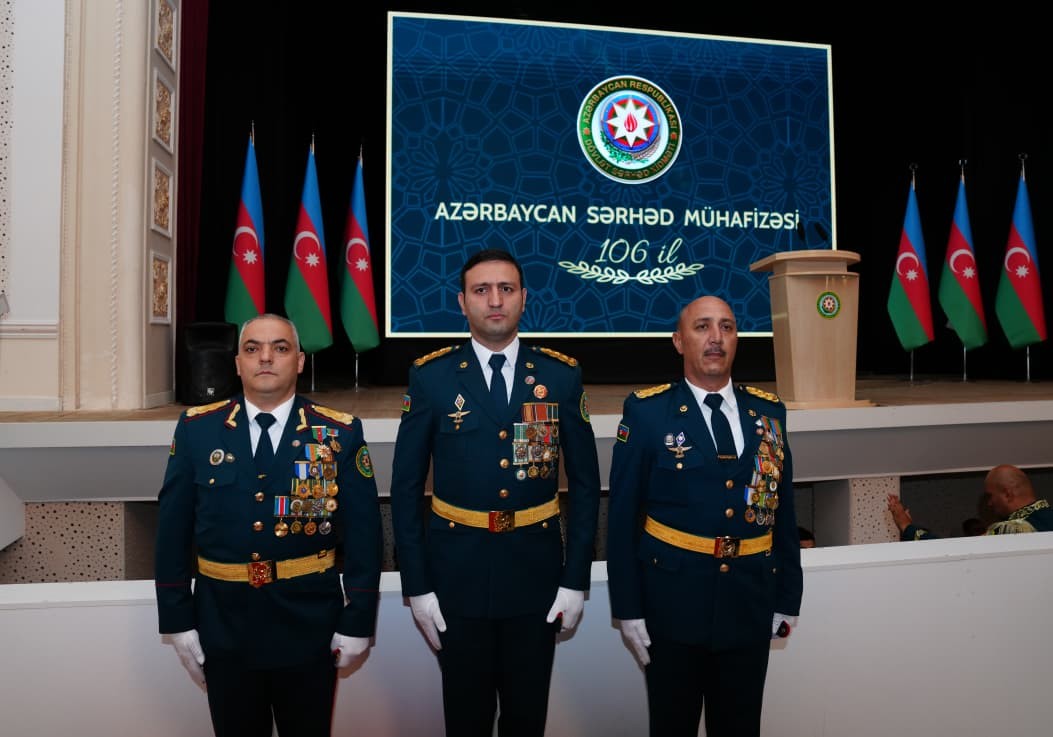 Elçin Quliyev yeni generallara ali hərbi rütbələrini təqdim edib - FOTO