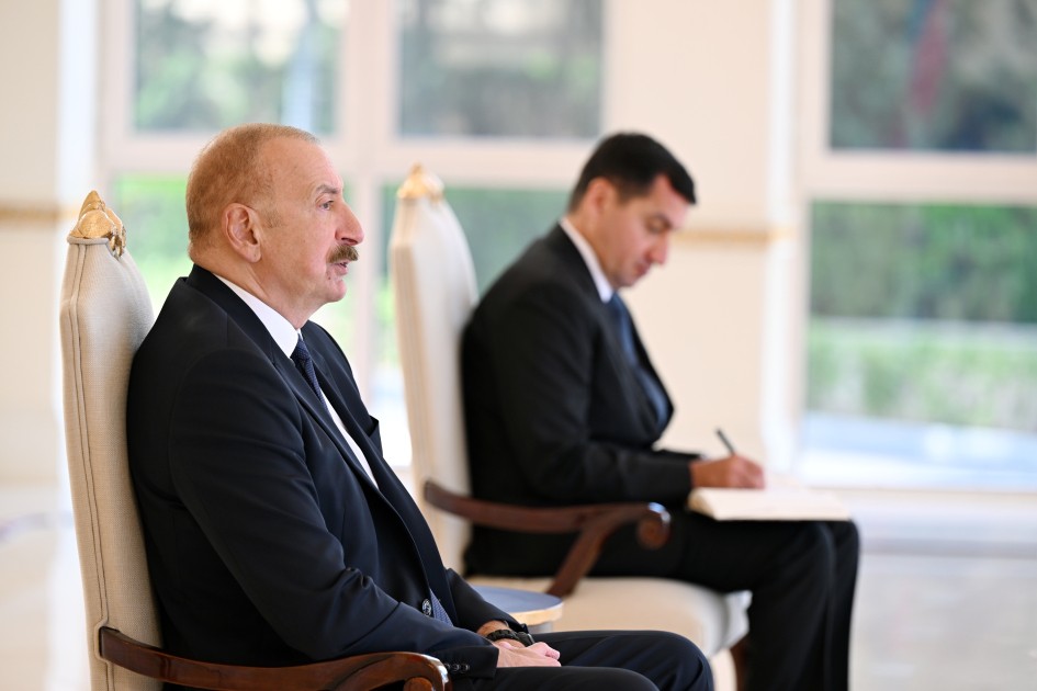 İlham Əliyev Slovakiyanın yeni səfirinin etimadnaməsini qəbul edib - FOTOLAR