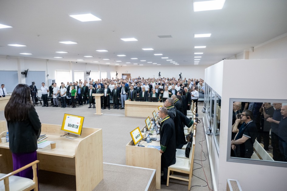 Bu dəfə doğmaları öldürülmüş şəxslər məhkəmədə ifadə VERDİLƏR