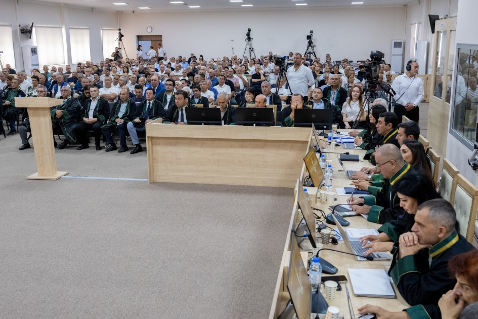 Bu dəfə doğmaları öldürülmüş şəxslər məhkəmədə ifadə VERDİLƏR