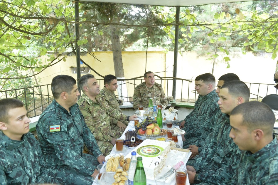 Hərbi prokuror DSX-nin hərbi qulluqçuları ilə görüşdü - FOTOLAR