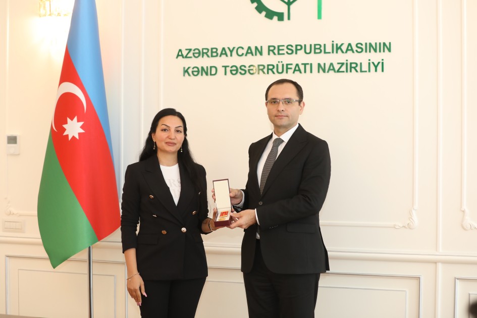 Nazir əməkdaşlarına medal və vəsiqələrini təqdim etdi - FOTOLAR