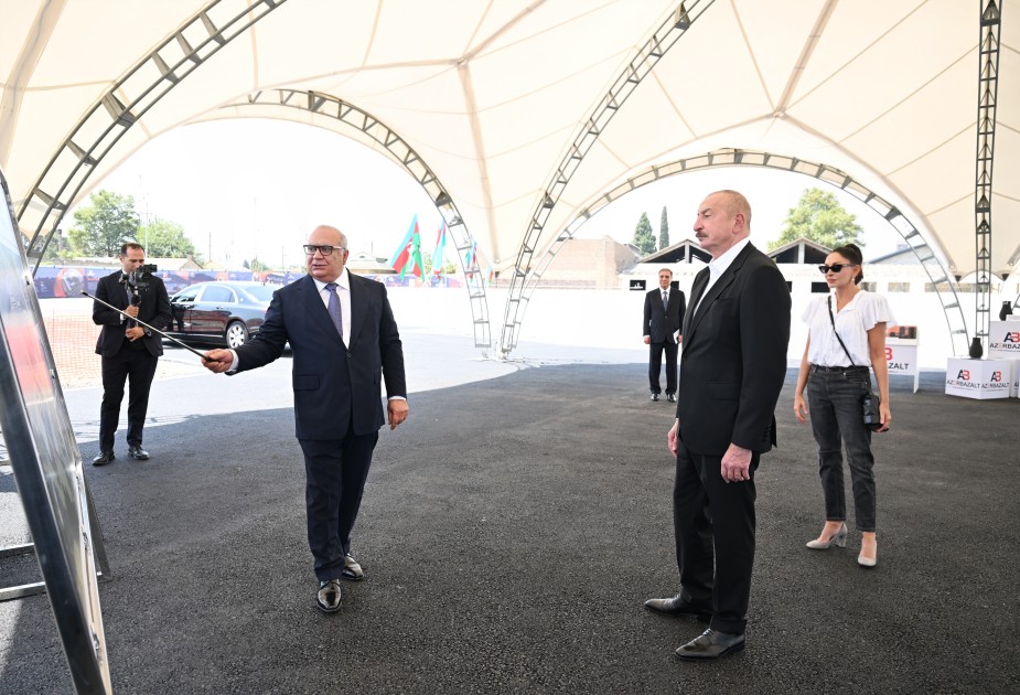 Prezident və xanımı Gəncədə təməlqoyma mərasimində - FOTOLAR (YENİLƏNİB)