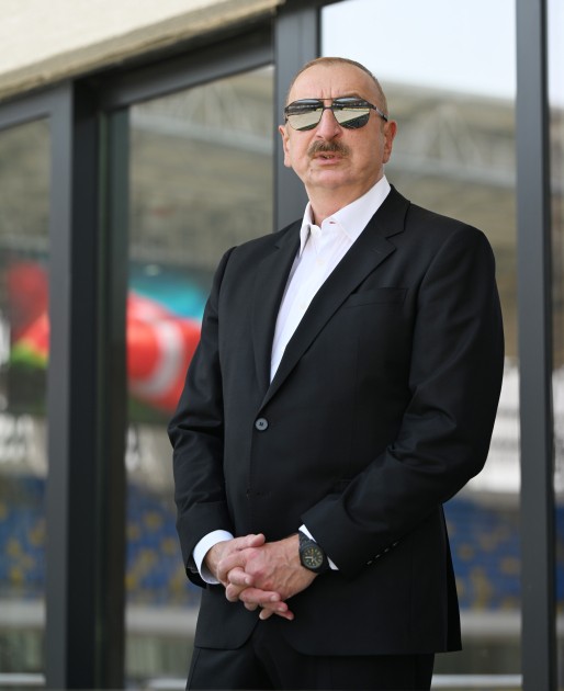 Prezident və birinci xanım Gəncə şəhər stadionunda - FOTOLAR (YENİLƏNİB)