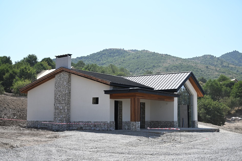 Prezident və xanımı “Hacıkənd” istirahət kompleksinin tikintisi ilə tanış olublar - FOTOLAR