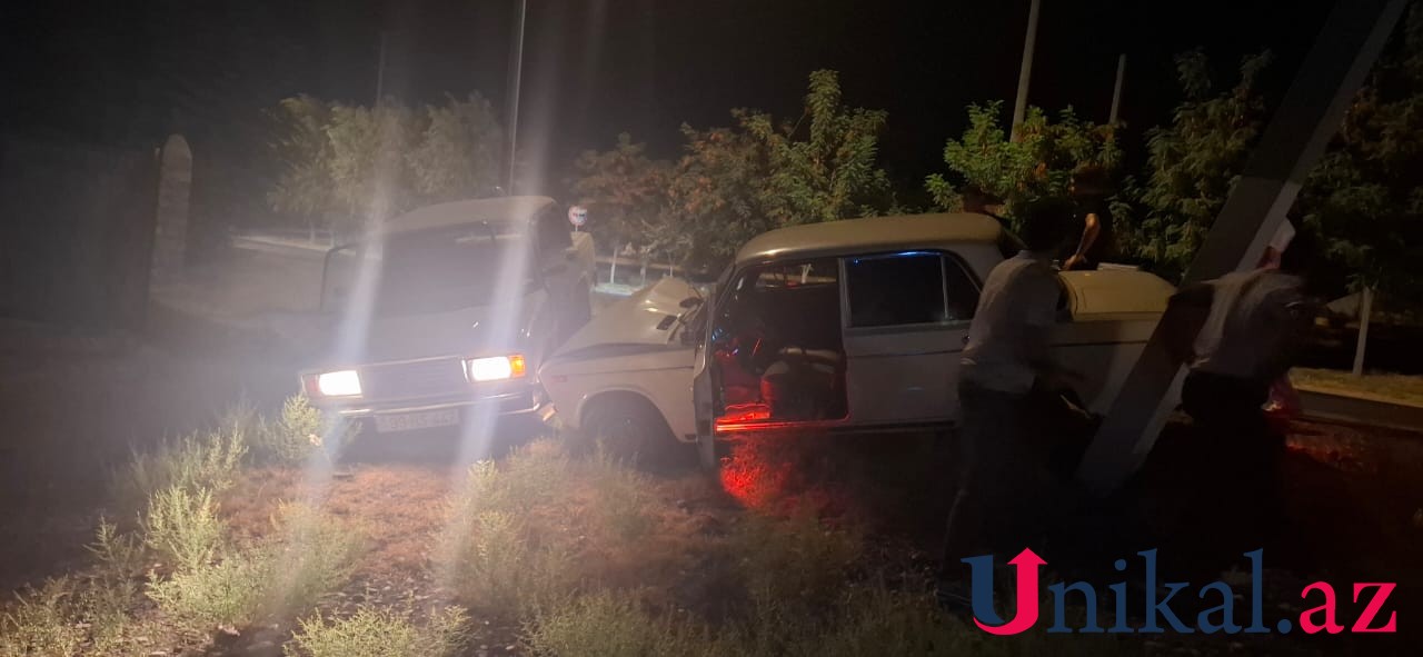 Mingəçevirdə iki maşın toqquşdu - FOTO