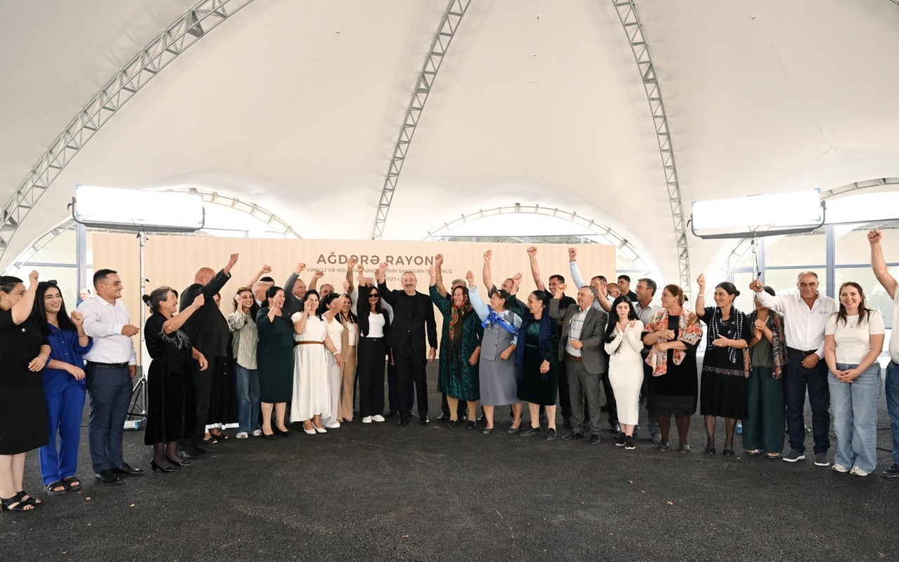 İlham Əliyev və birinci xanım Ağdərədə sakinlərlə görüşdü - YENİLƏNİB (FOTOLAR)