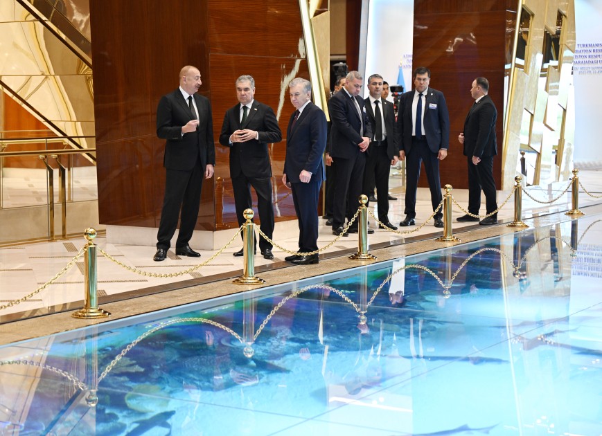 Liderlərin yüksəksəviyyəli görüşü keçirildi - FOTOLAR (YENİLƏNİB)