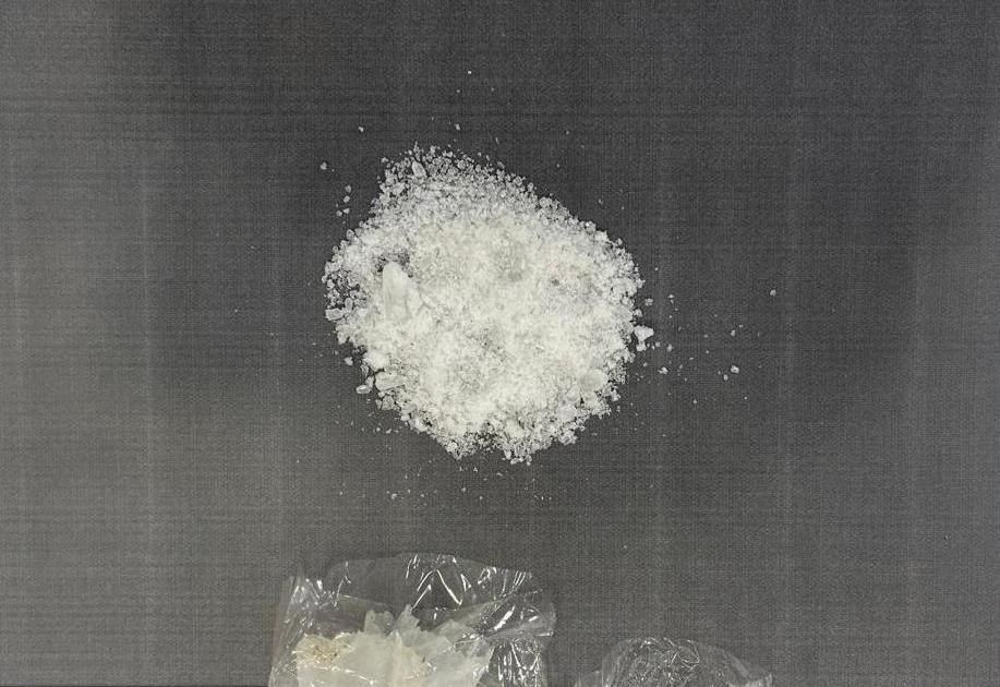 Cəzaçəkmə müəssisəsinə narkotik keçirilməsinin qarşısı alınıb - FOTO