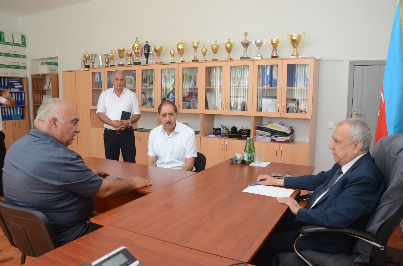 Malik İsaqov səyyar qəbul keçirdi - FOTOLAR