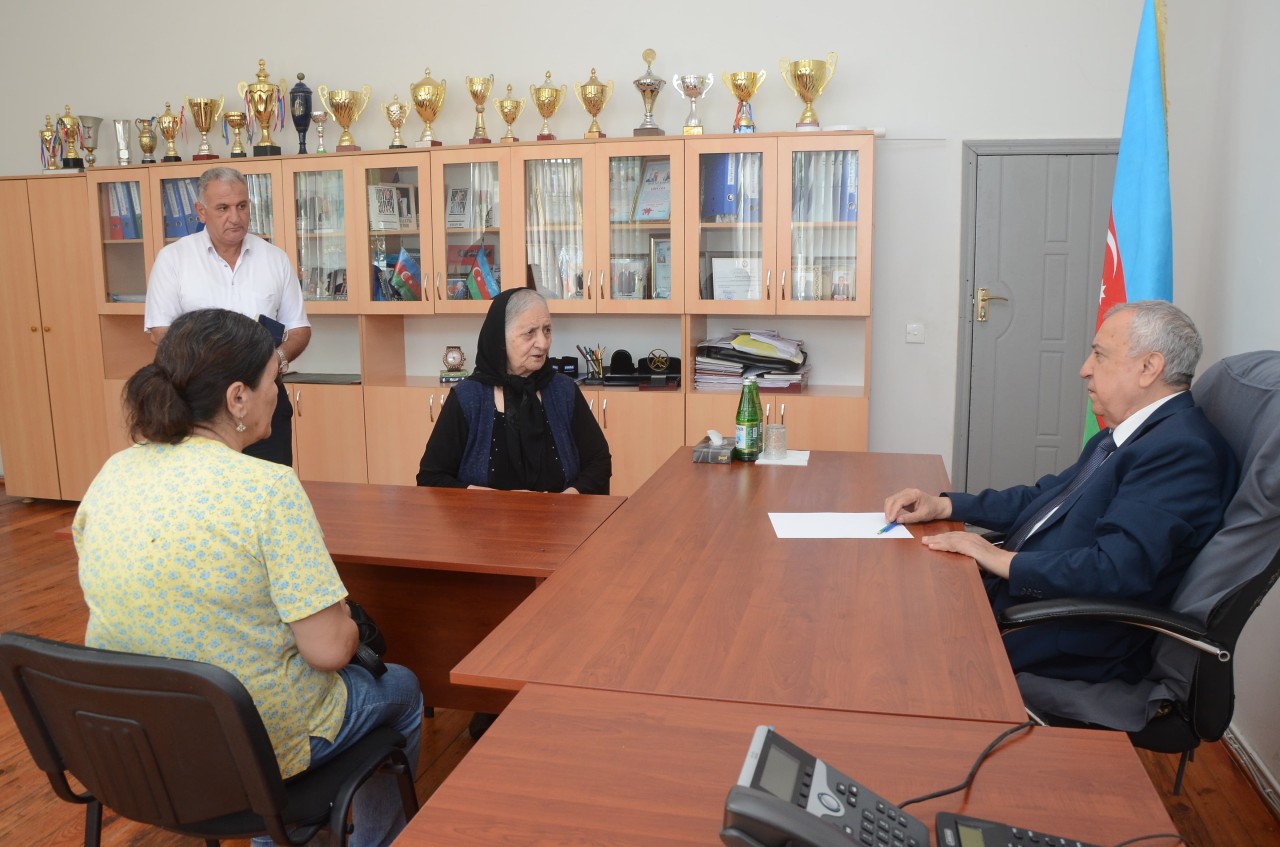 Malik İsaqov səyyar qəbul keçirdi - FOTOLAR