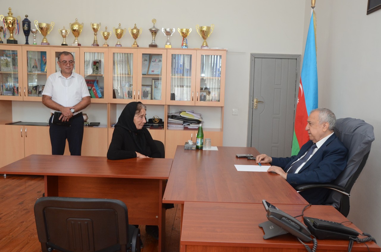 Malik İsaqov səyyar qəbul keçirdi - FOTOLAR