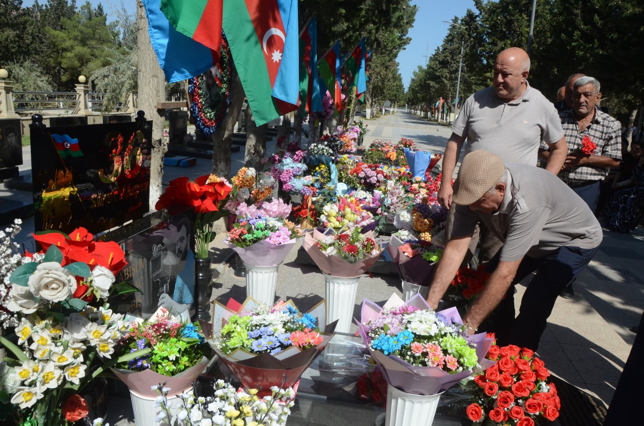Şəhid jurnalist Siracın doğum günü qeyd olundu - FOTOLAR